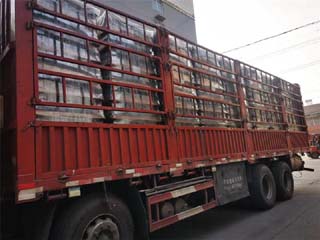 玻（bō）璃瓶生產廠家發貨案例